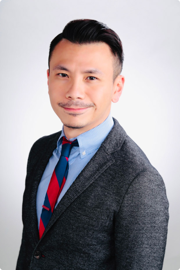 Dr Julian Tang Managing Director
